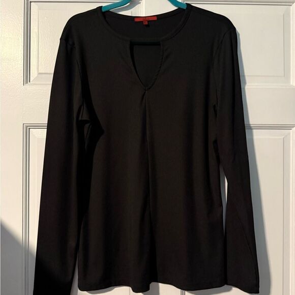 Red by BKE black ribbed top with keyhole neck, 95% polyester/5% spandex, size xl - Picture 3 of 7